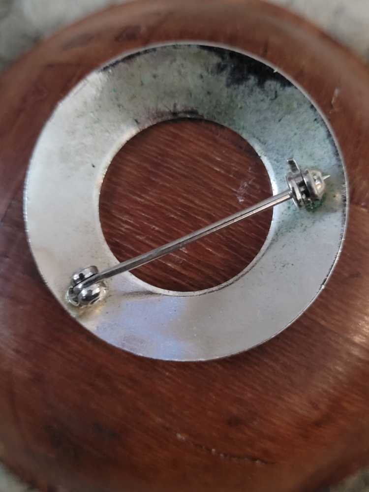 Silver wreath - Metal Pin pin collectible - Main Image 2