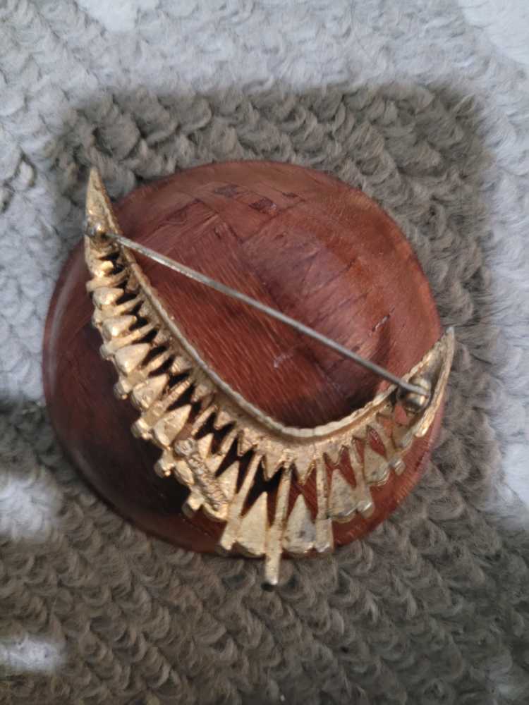 Golden Teeth Checkmark  pin collectible - Main Image 2