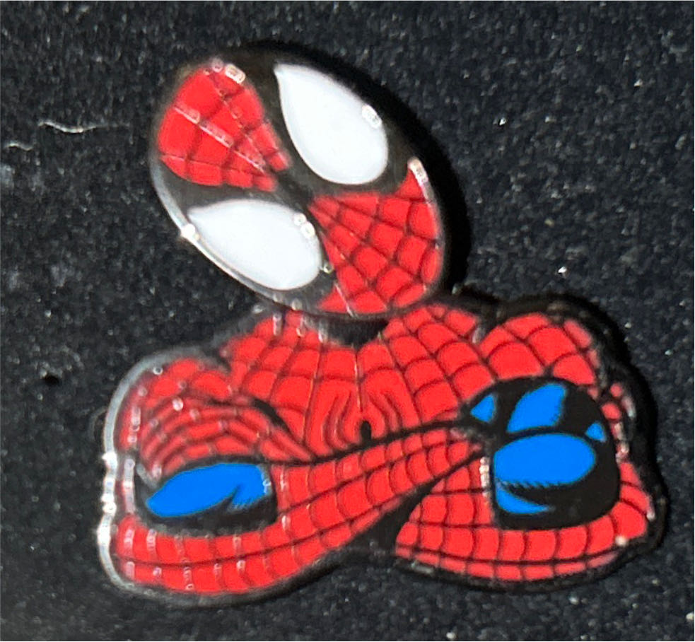 Spiderman - Pins And Badges pin collectible - Main Image 1
