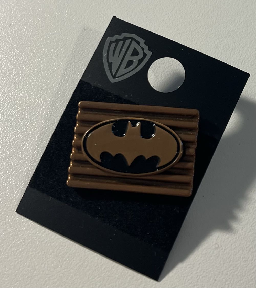 Batman  pin collectible - Main Image 2