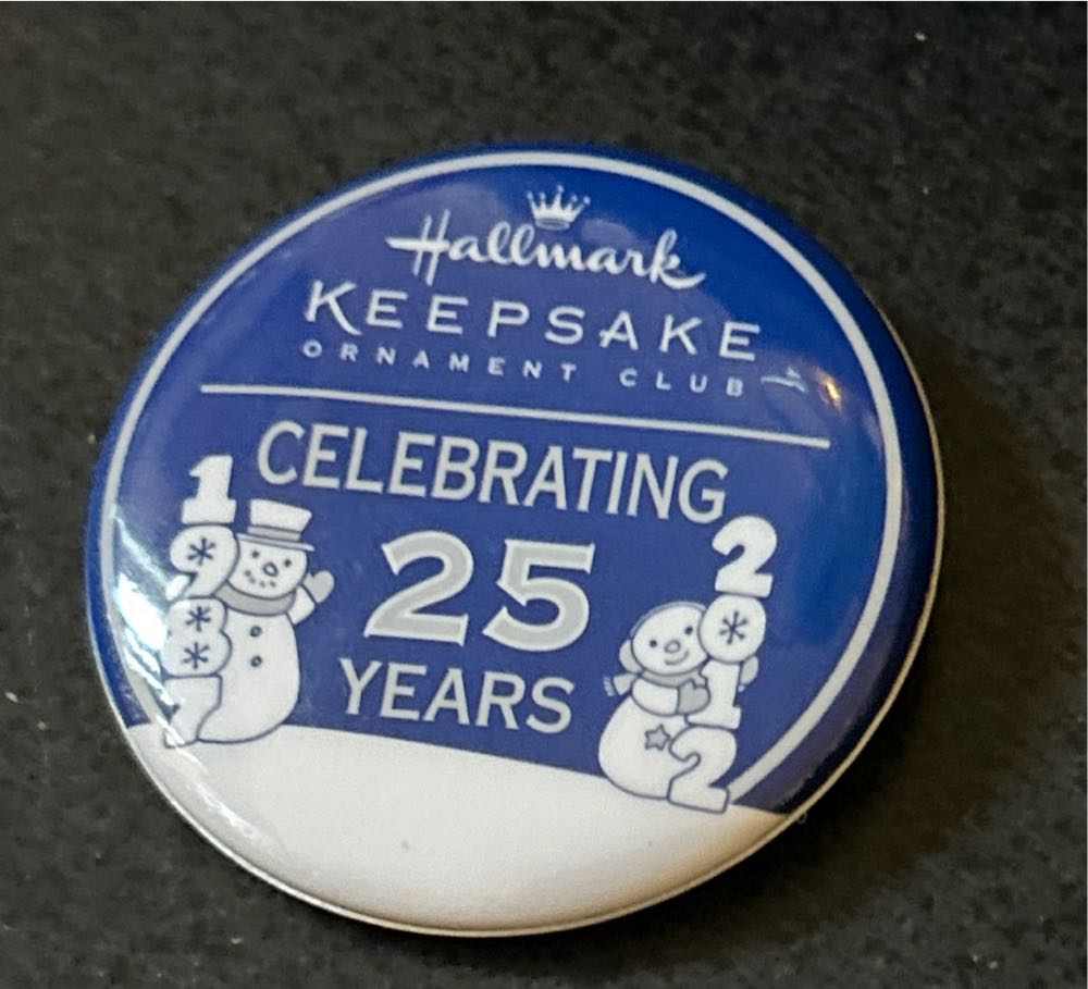 Disney Parks Cinderella 70th Anniversary Le Step Sisters Trifold Pin Retire