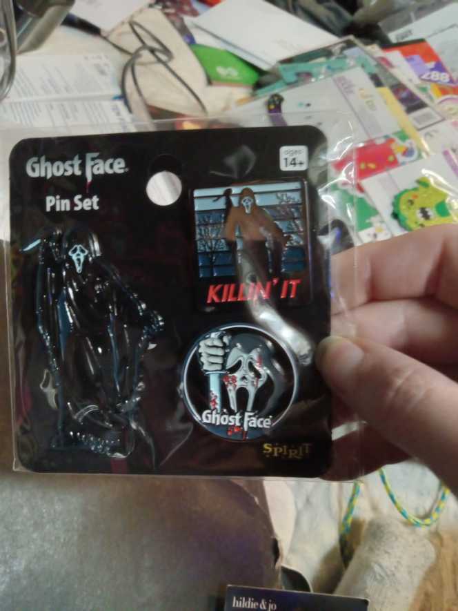Spirt Halloween   pin collectible - Main Image 3