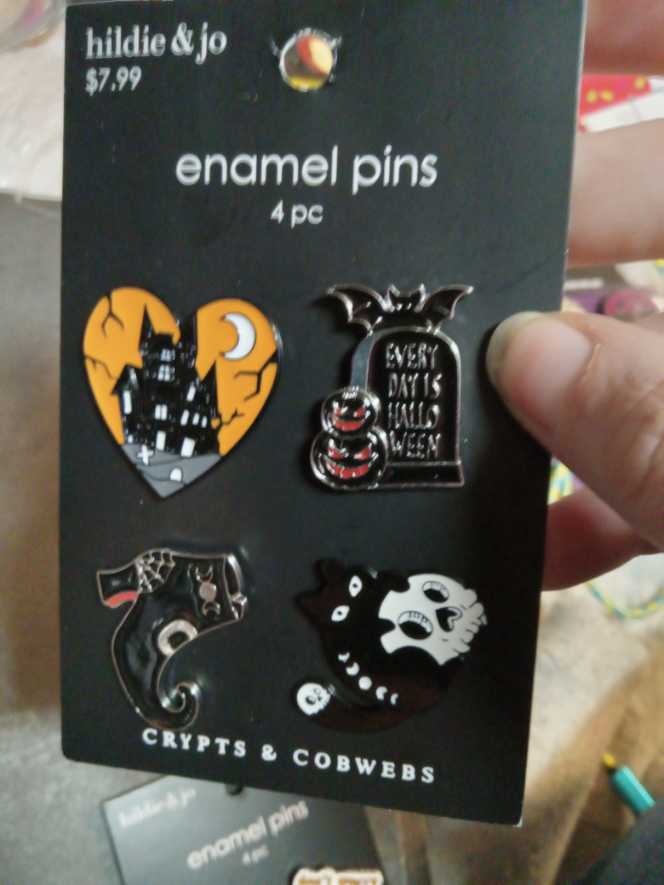 Crypt And Cobwebs 5 Piece Set   pin collectible - Main Image 2
