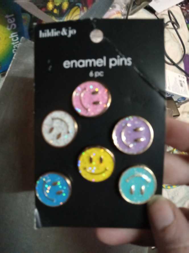 Hidie And Jo 4 Piece Set   pin collectible - Main Image 2