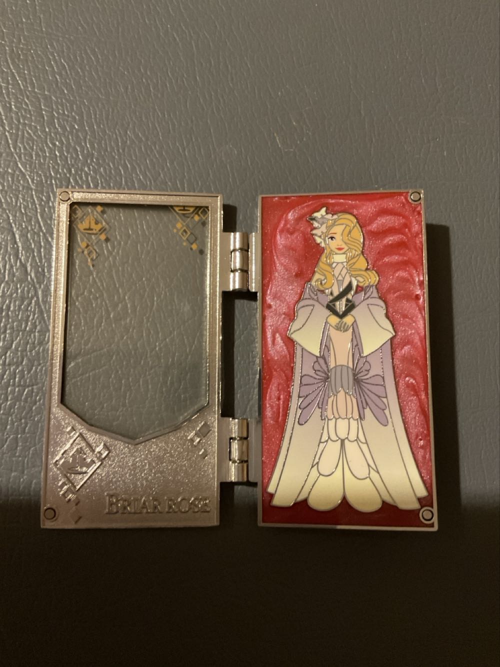 Ultimate Princess Collection - Sleeping Beauty - Richard Chan - Ltd Edition  pin collectible - Main Image 2