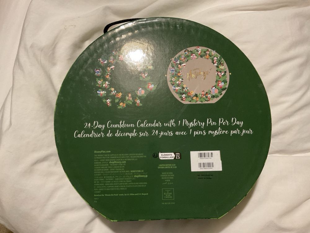 Advent Calendar 2022 - Wreath - Ltd Release  pin collectible - Main Image 2