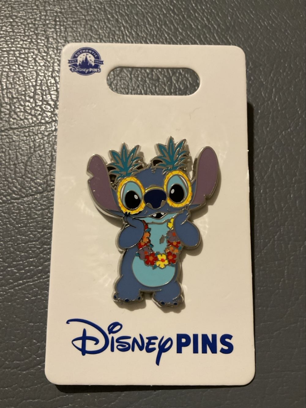 Disney Alice In Wonderland Celebrating 70 Years White Rabbit Annual Passholder E