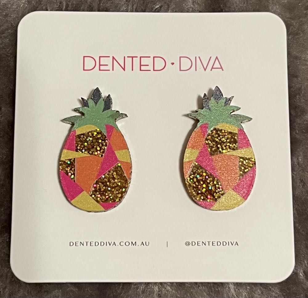 Dented Diva - Pine for You Pineapple Stud Earrings - Earrings pin collectible - Main Image 2