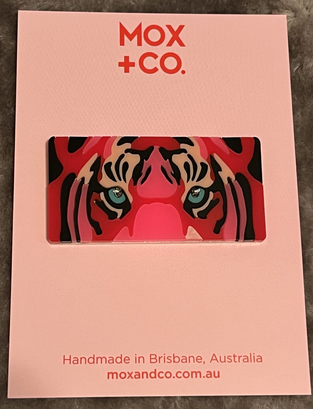 Mox + Co - Tiger (pink) - Brooch pin collectible - Main Image 2