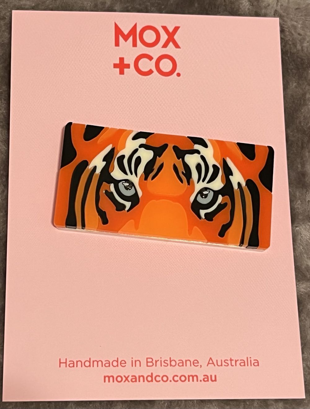 Mox + Co - Tiger (orange) - Brooch pin collectible - Main Image 2