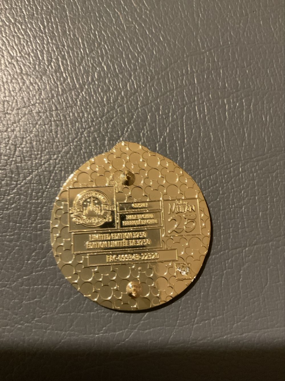 Mulan - 25th Anniversary - Ltd Edition 3750  pin collectible - Main Image 2