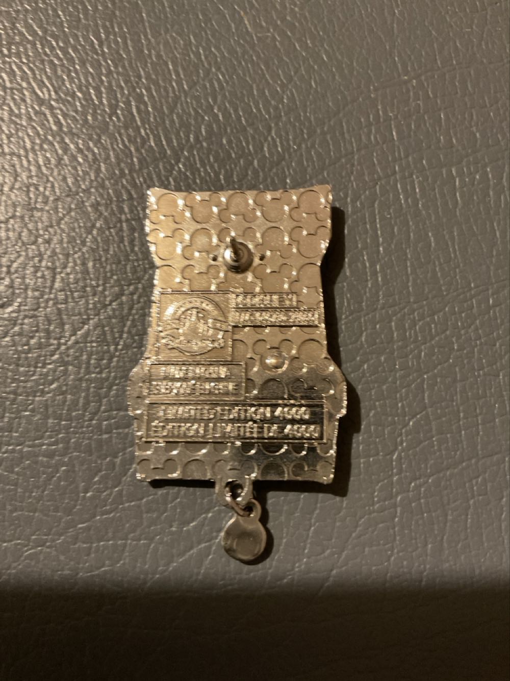 Disney Arcade - Lilo & Stitch - Ltd Edition 4000  pin collectible - Main Image 2