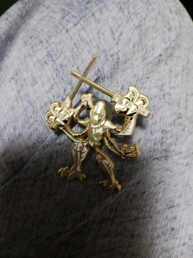 A Gilded Year Ariel Topper