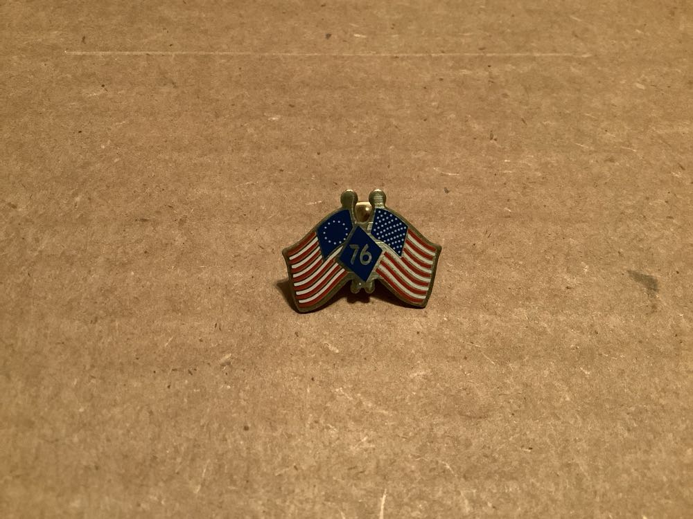 Patriotic - Button pin collectible - Main Image 2