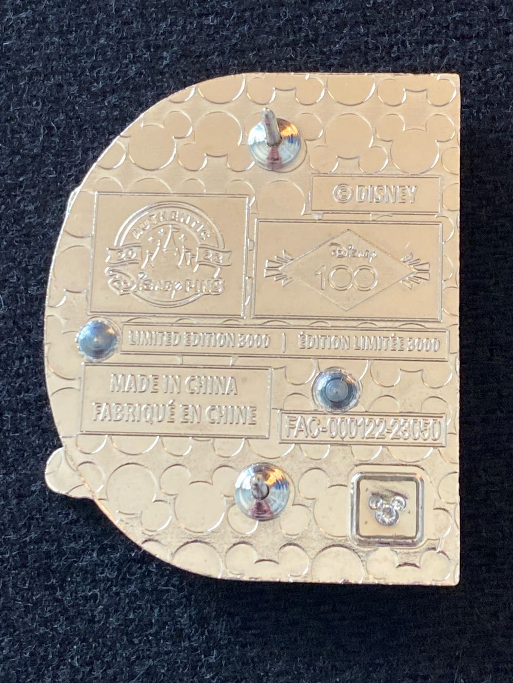 Pluto First Appearance 1930 Eras LE - Limited Edition 3,000 pin collectible - Main Image 2