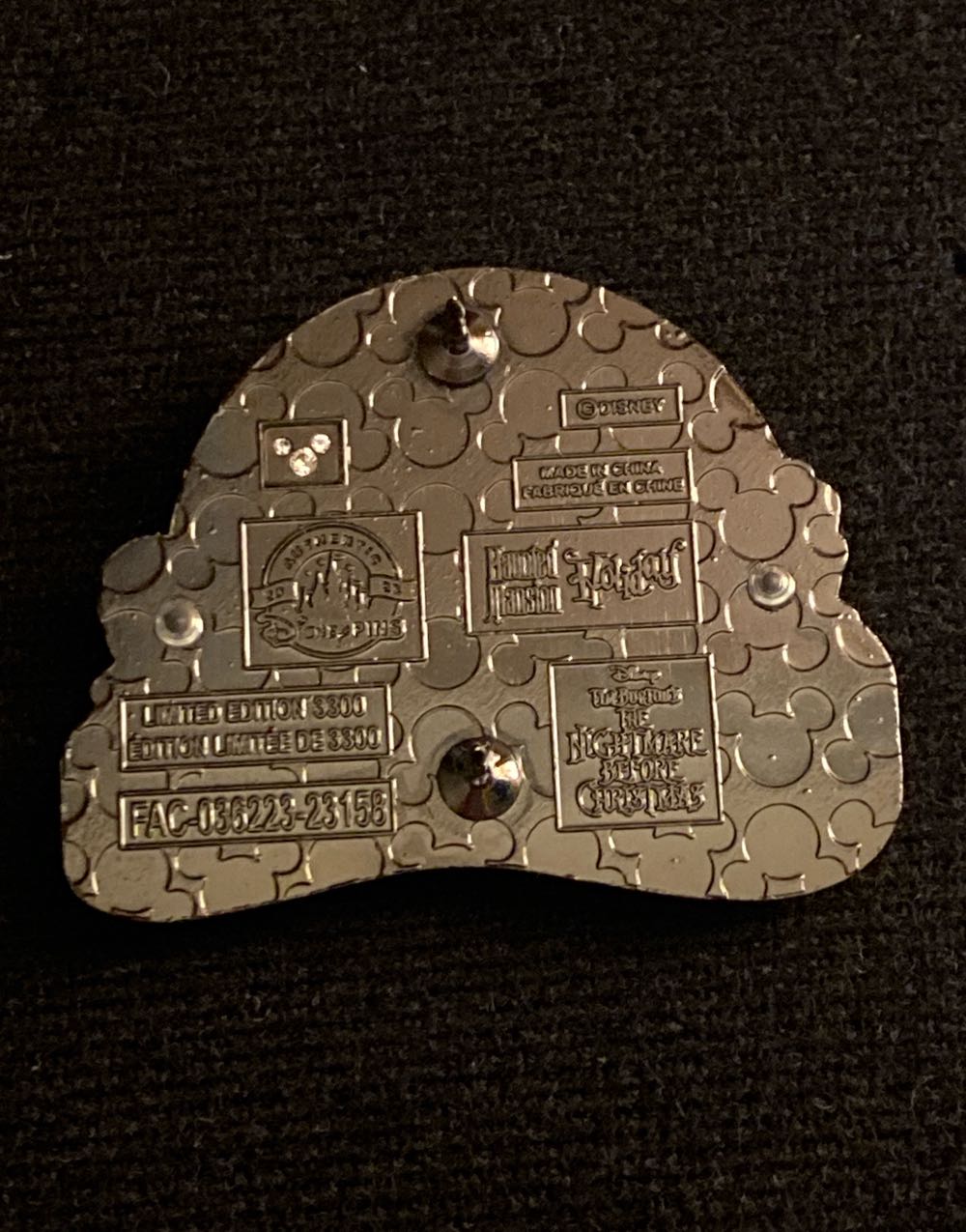 Haunted Mansion Holiday 2023 LE - Limited Edition 3,300 pin collectible - Main Image 2