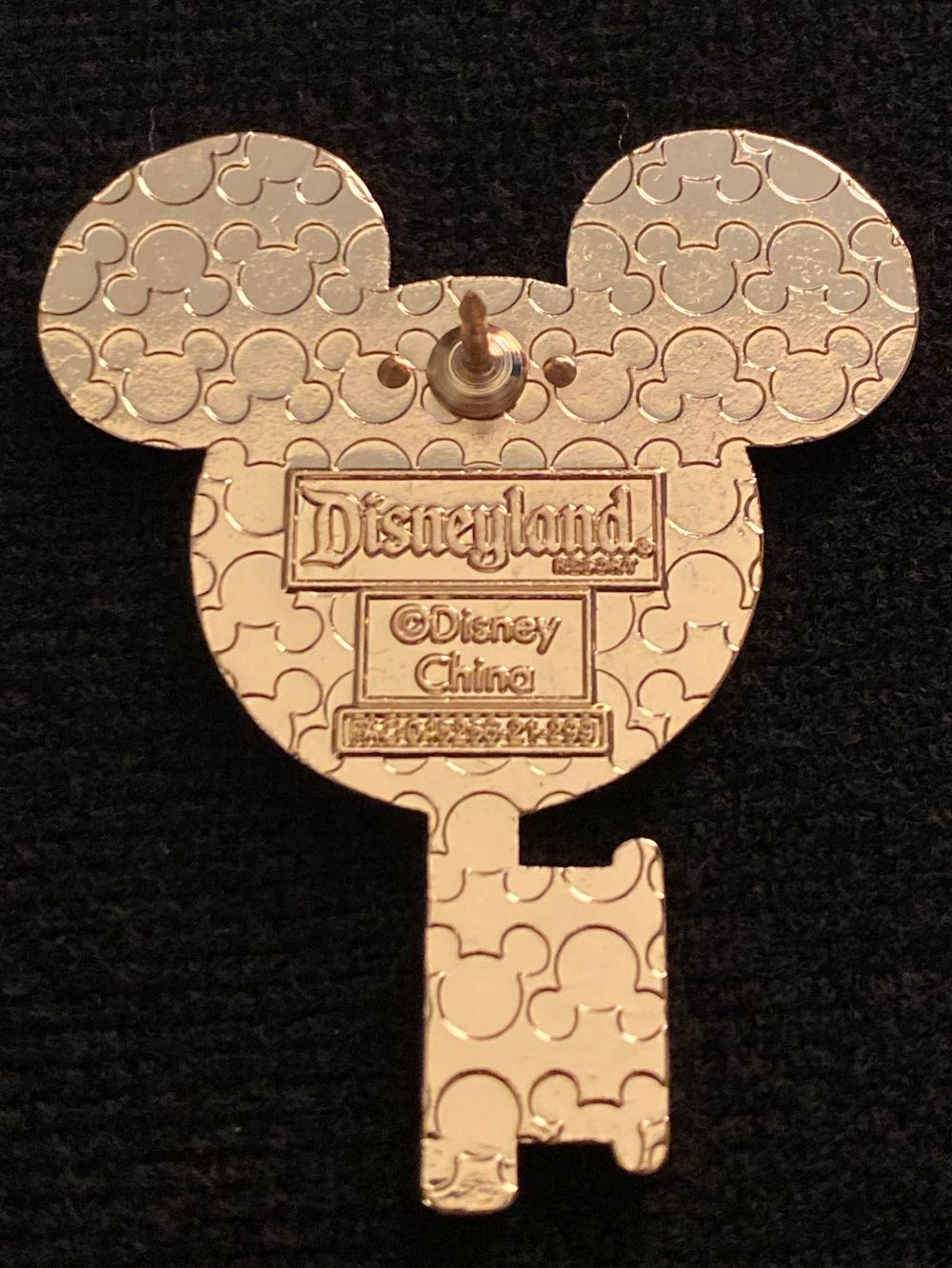 Magic Key - Magic Key Gift pin collectible - Main Image 2