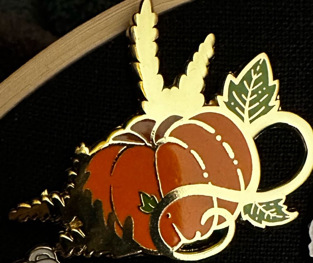 WDW - 2018 Hidden Mickey Series - Retro EPCOT - EPCOT Center Chaser