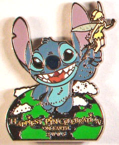 Hollywood Studios - Stitch - Eating Popcorn