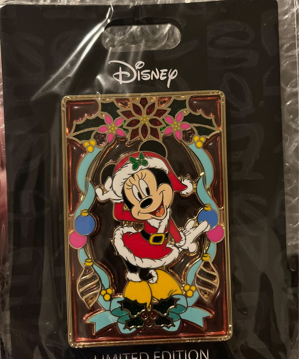 2009 - Hidden Mickey - Food Icons - Buckeye Nut