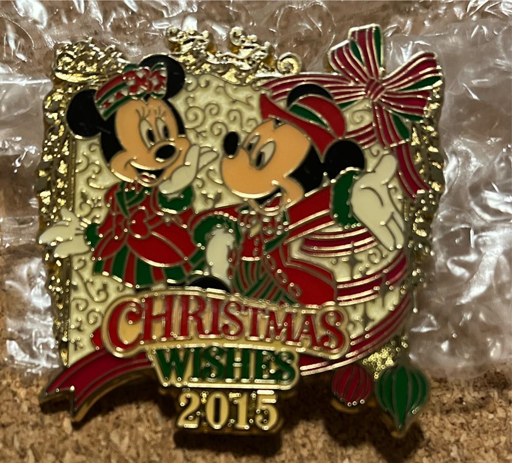 Mickey/Minnie Christmas Wishes 2015  pin collectible - Main Image 1
