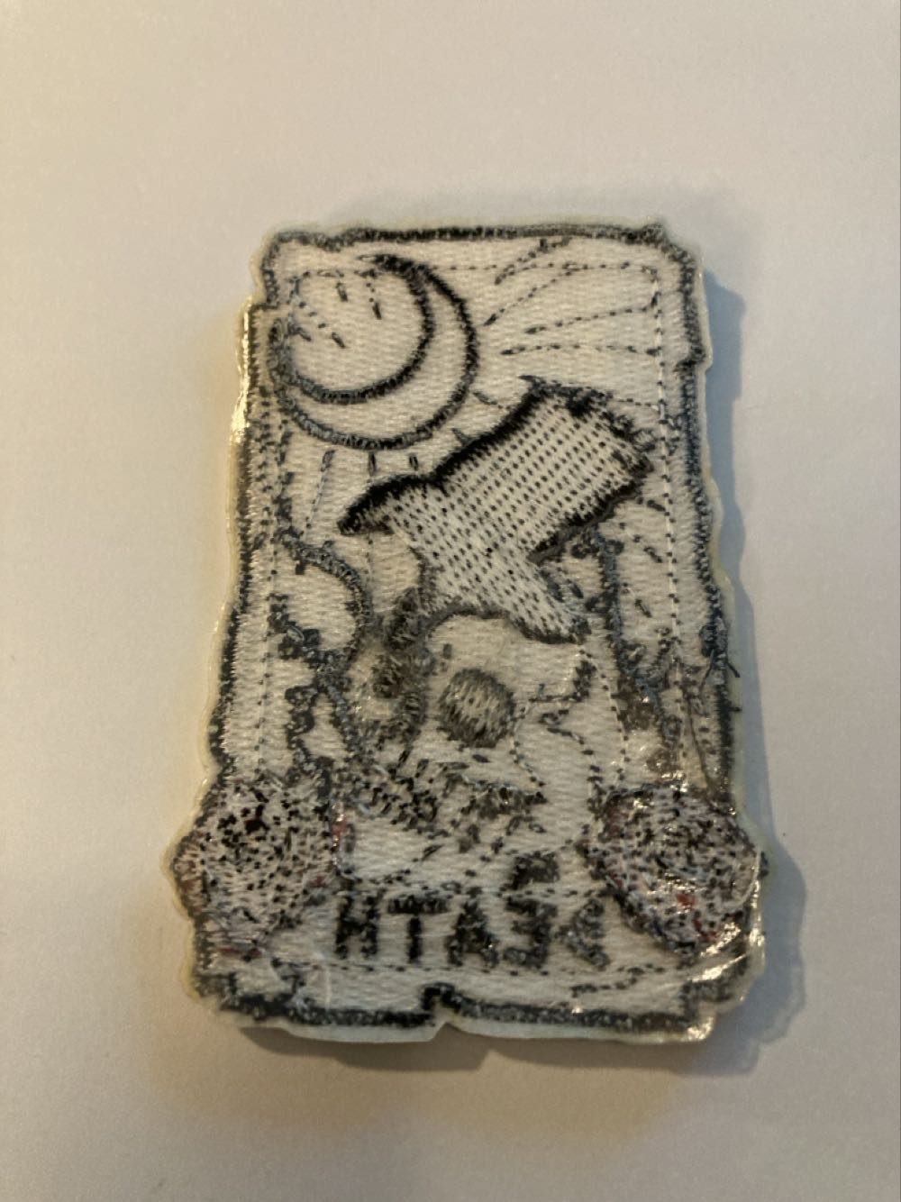 Death Crow  pin collectible - Main Image 2