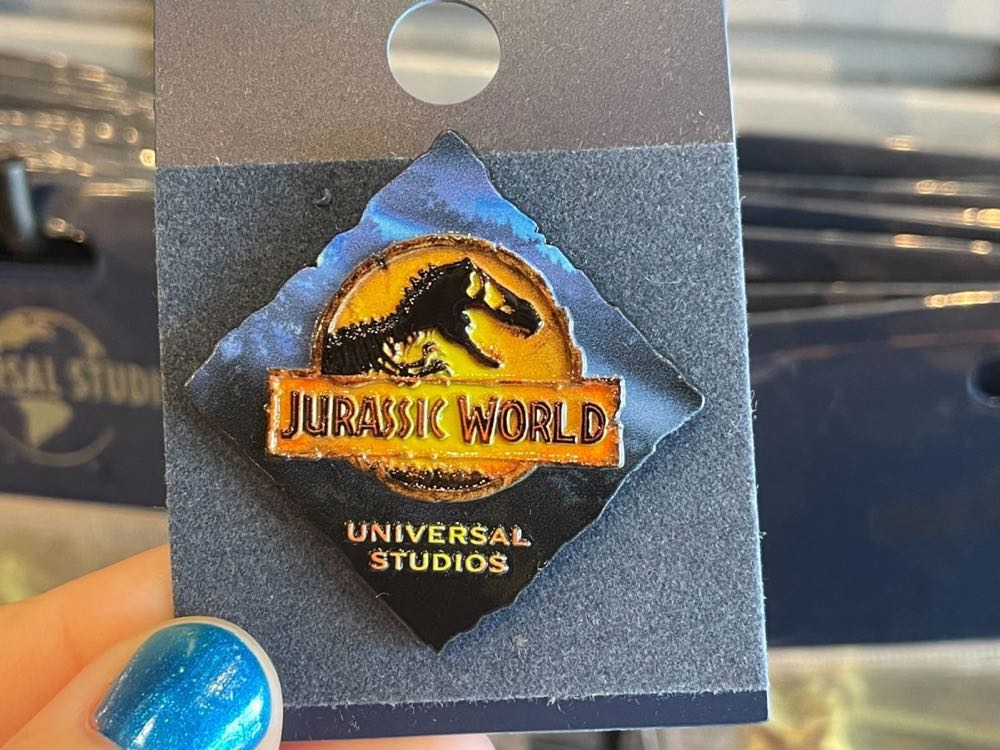 Jurassic World  pin collectible - Main Image 2