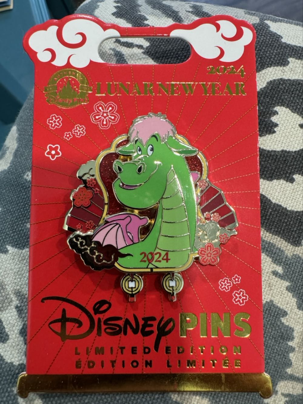 Elliot Pete’s Dragon Lunar New Year 2024  pin collectible [Barcode 400959919253] - Main Image 2