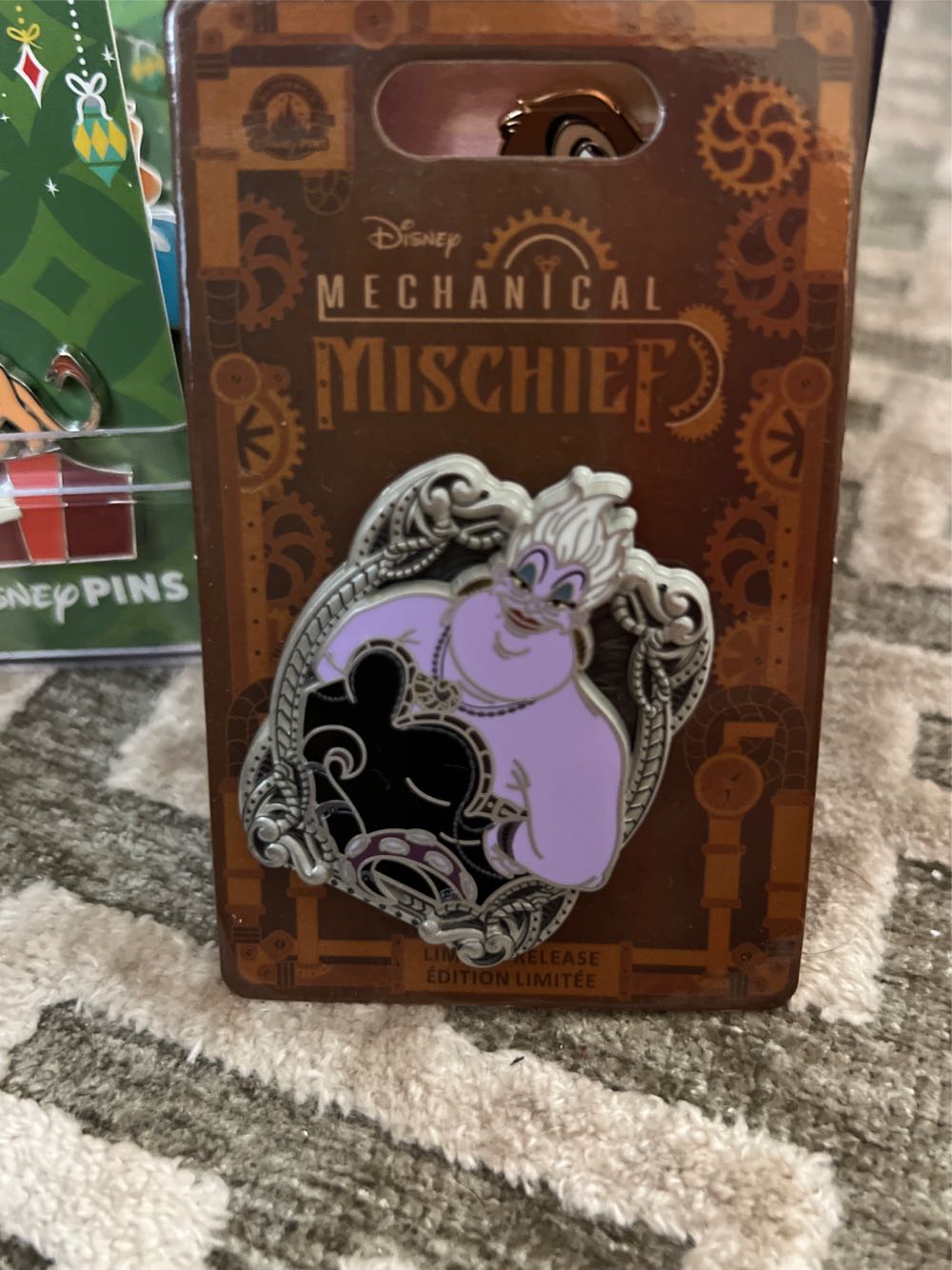 New On Card Disney Parks Mike And Sulley Set – Monsters University