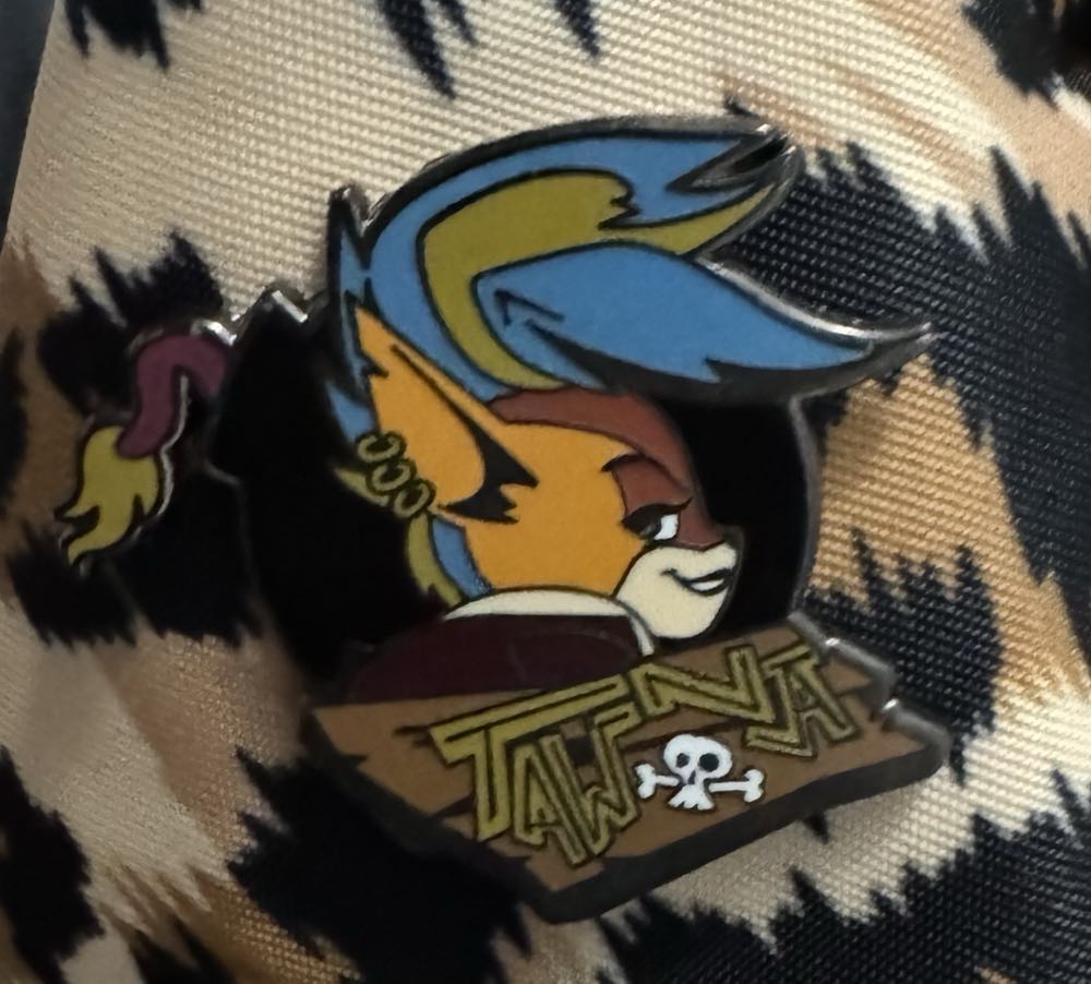 Chip With Acorn - Cutie Characters - Mini Pin