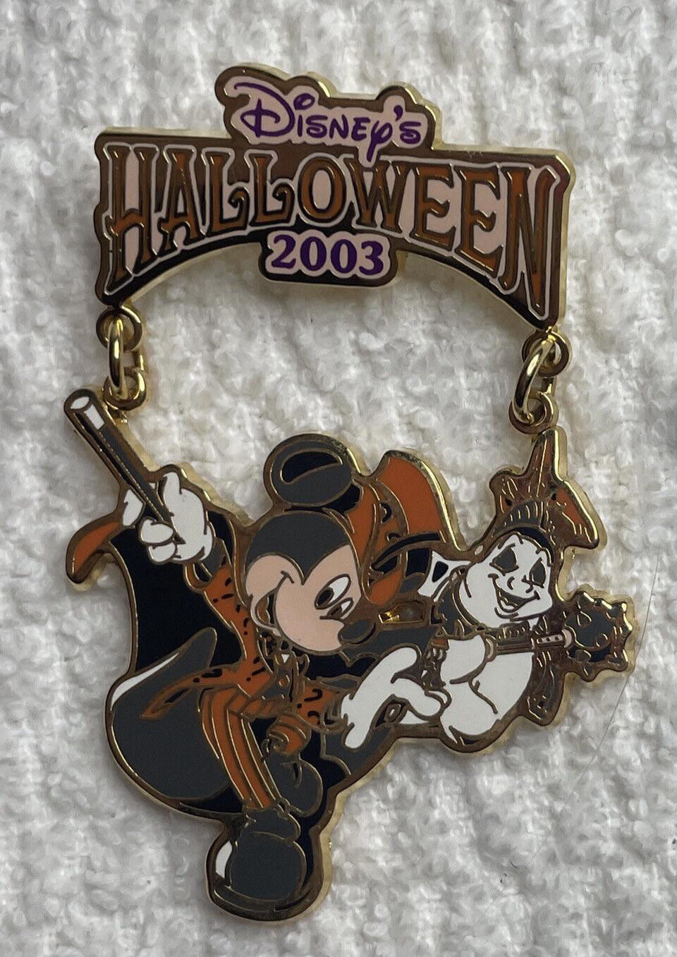 Hello Kitty Universal Studios Chucky Large Pin