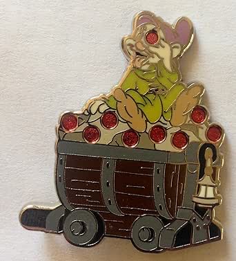 Universal Studios E.t. ”the Extra Terrestrial” Pin New With Card