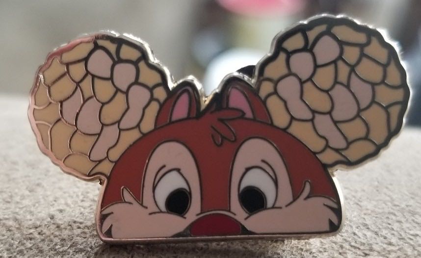 Washington Monument collectible, lapel, pen