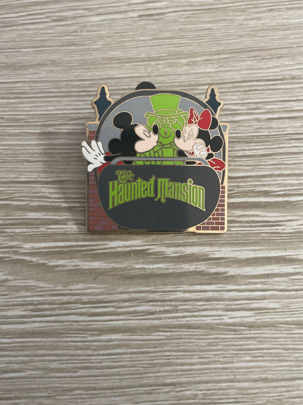 Olympics 2004 - Donald Duck Diving - Cast Member Exclusive