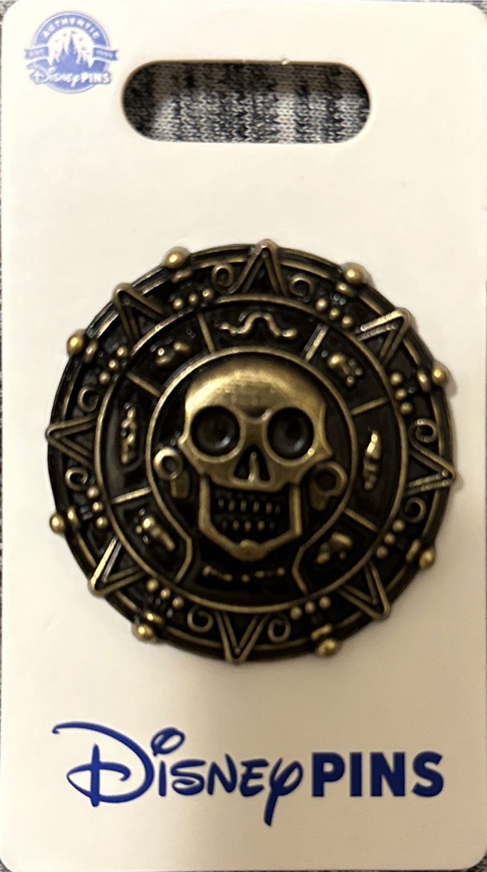 Pokémon Center: Sprigatito Floragato & Meowscarada Pokémon Pins 3-pack