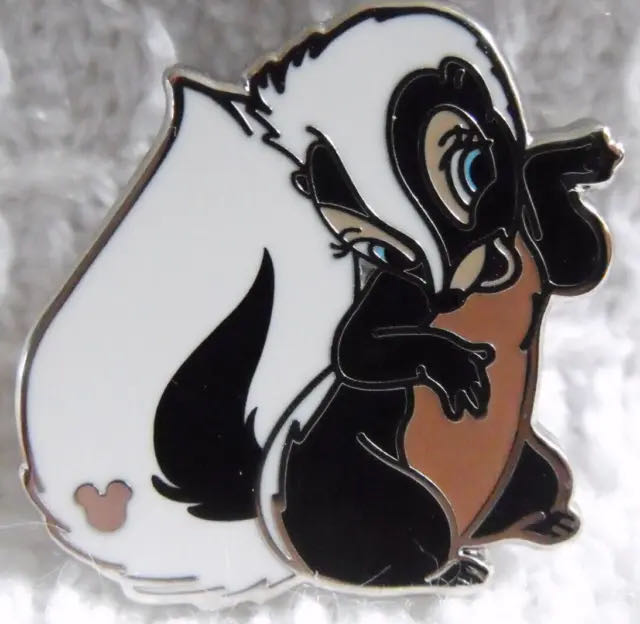 Thor Helmet & Mjolnir - Love and Thunder