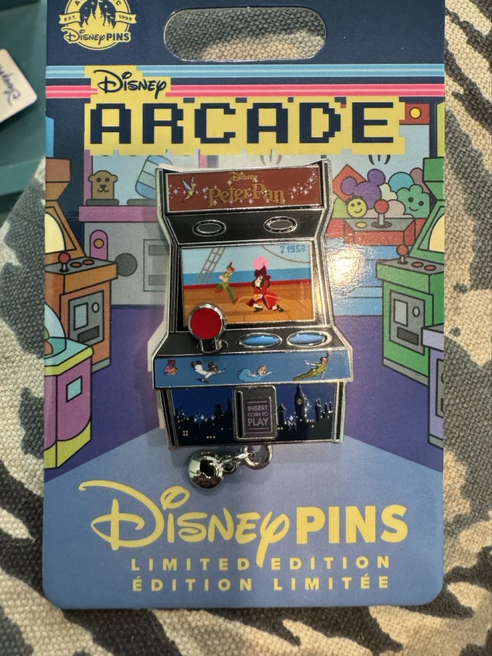 Peter Pan, arcade machine  pin collectible [Barcode 400959875641] - Main Image 2