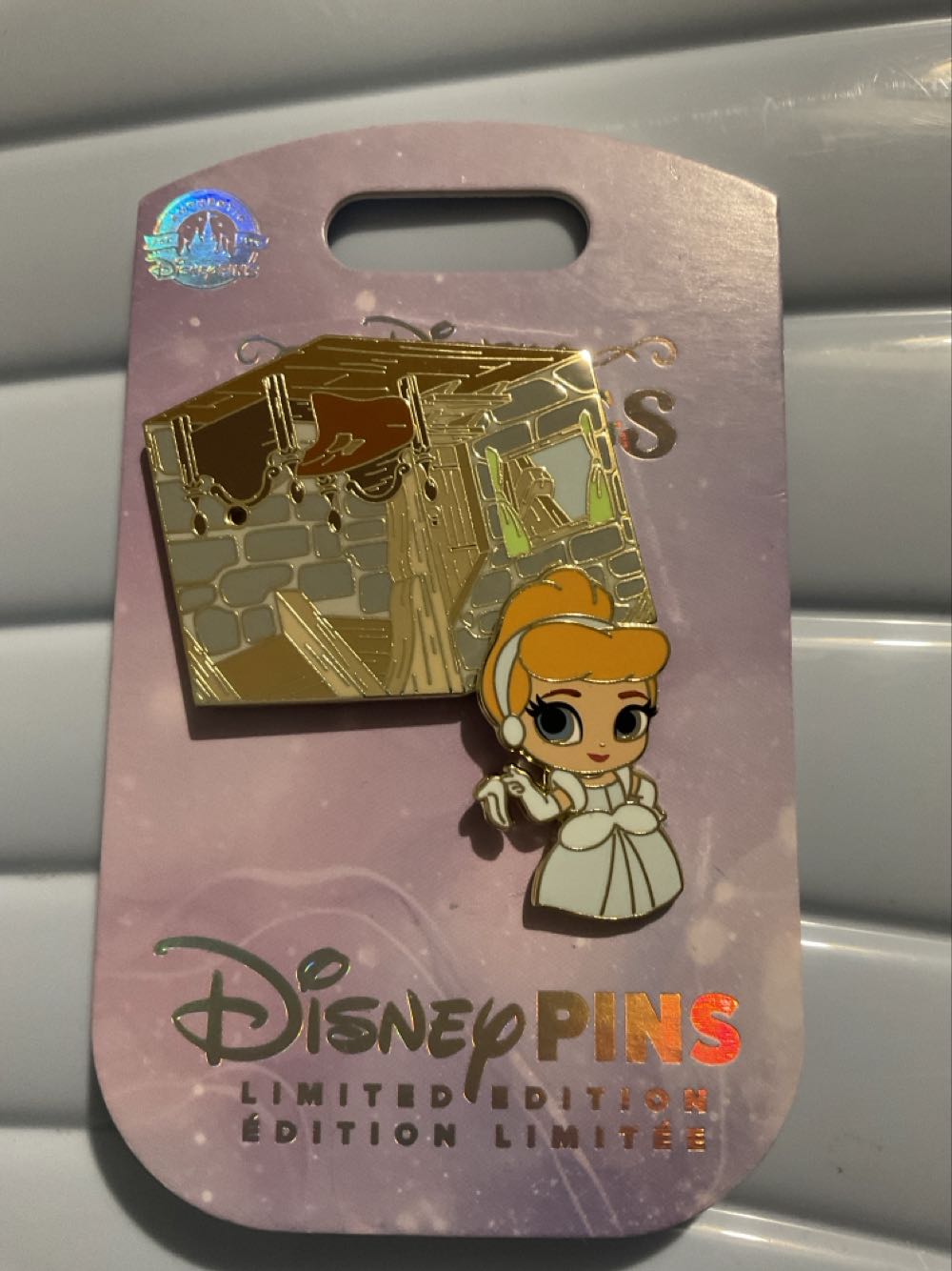 Star Wars Obi-wan Lola Droid Enamel Pin