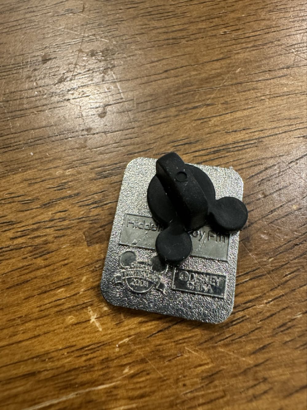 Dog, Hidden Mickey  pin collectible - Main Image 2