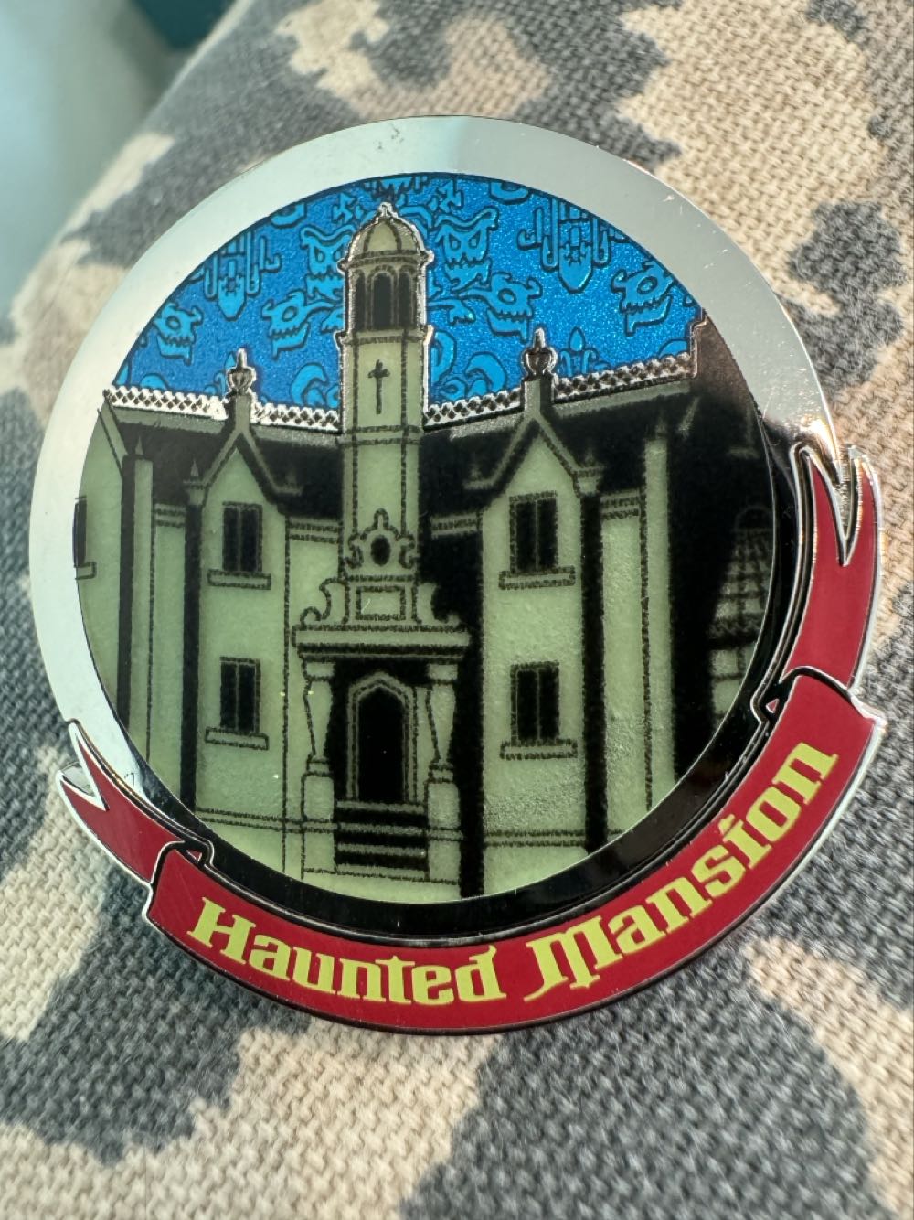 Windows Of Main Street Usa . Sully’s Safari - Mickey Mouse