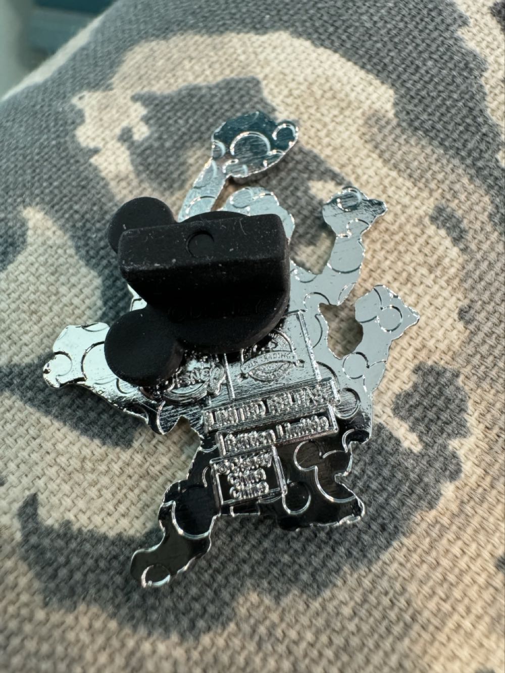 Haunted Mansion, Hitchhiking Ghosts  pin collectible - Main Image 2