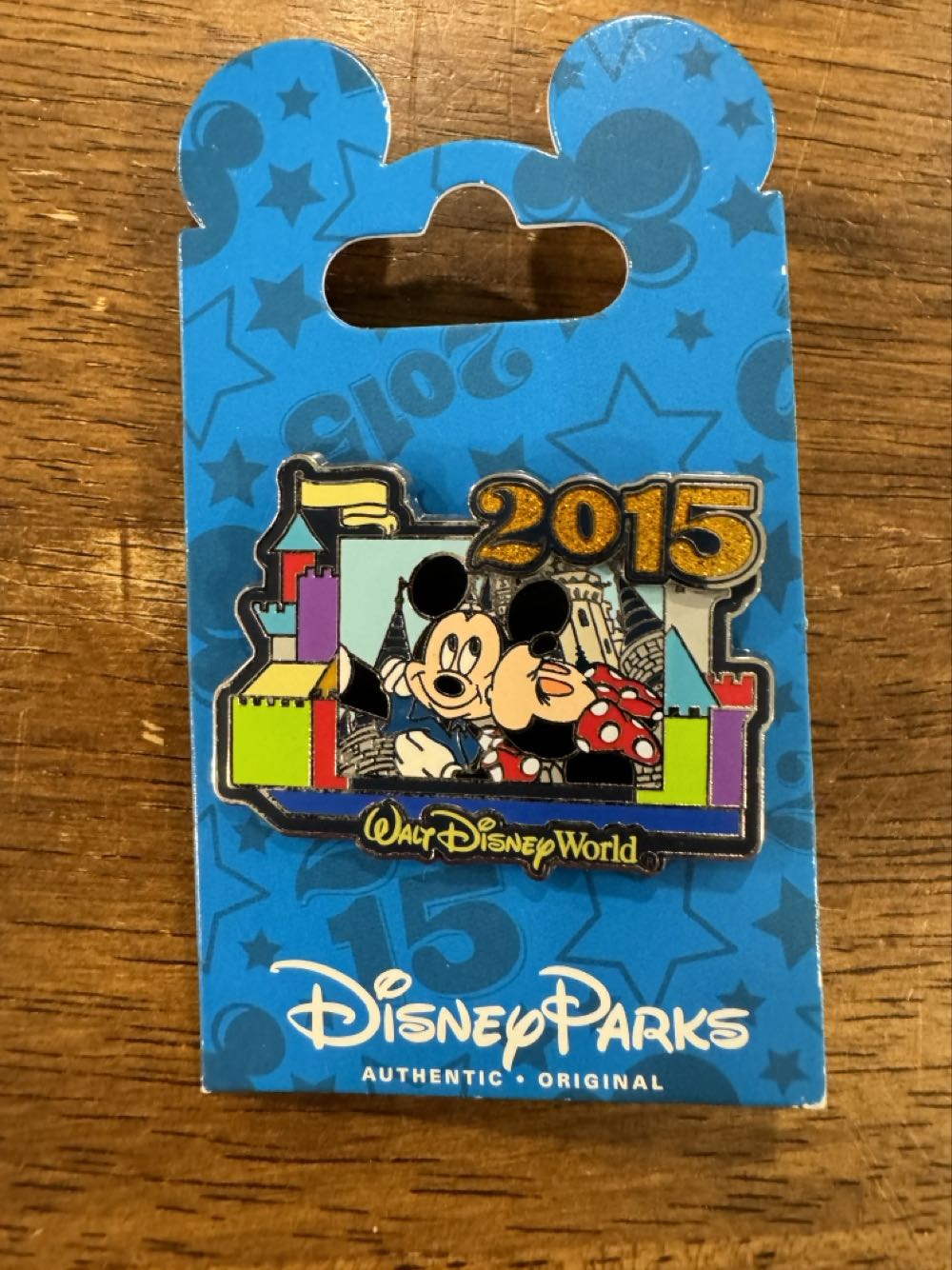 2015 Walt Disney World, Mickey and Minnie  pin collectible [Barcode 400009008869] - Main Image 2