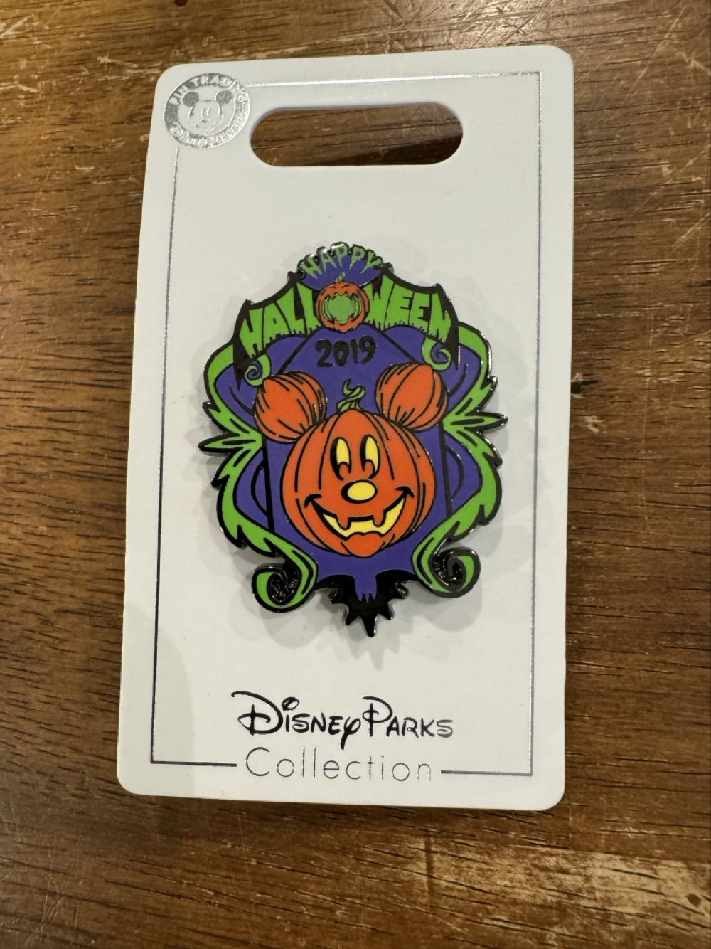2019 Happy Halloween Pumpkin  pin collectible [Barcode 400021279797] - Main Image 2