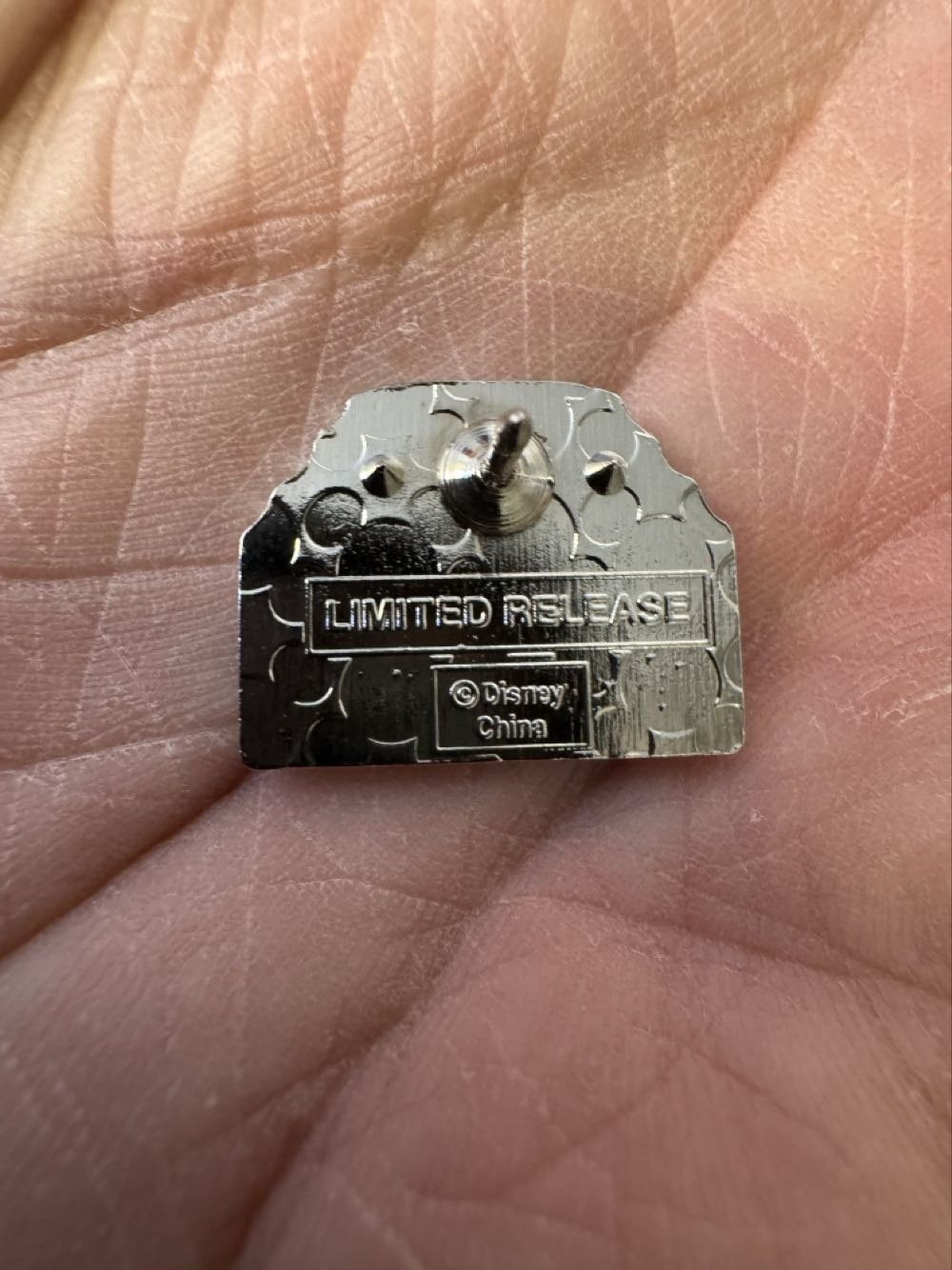 Dumbo D Ride Vehicle And Tent  pin collectible - Main Image 2