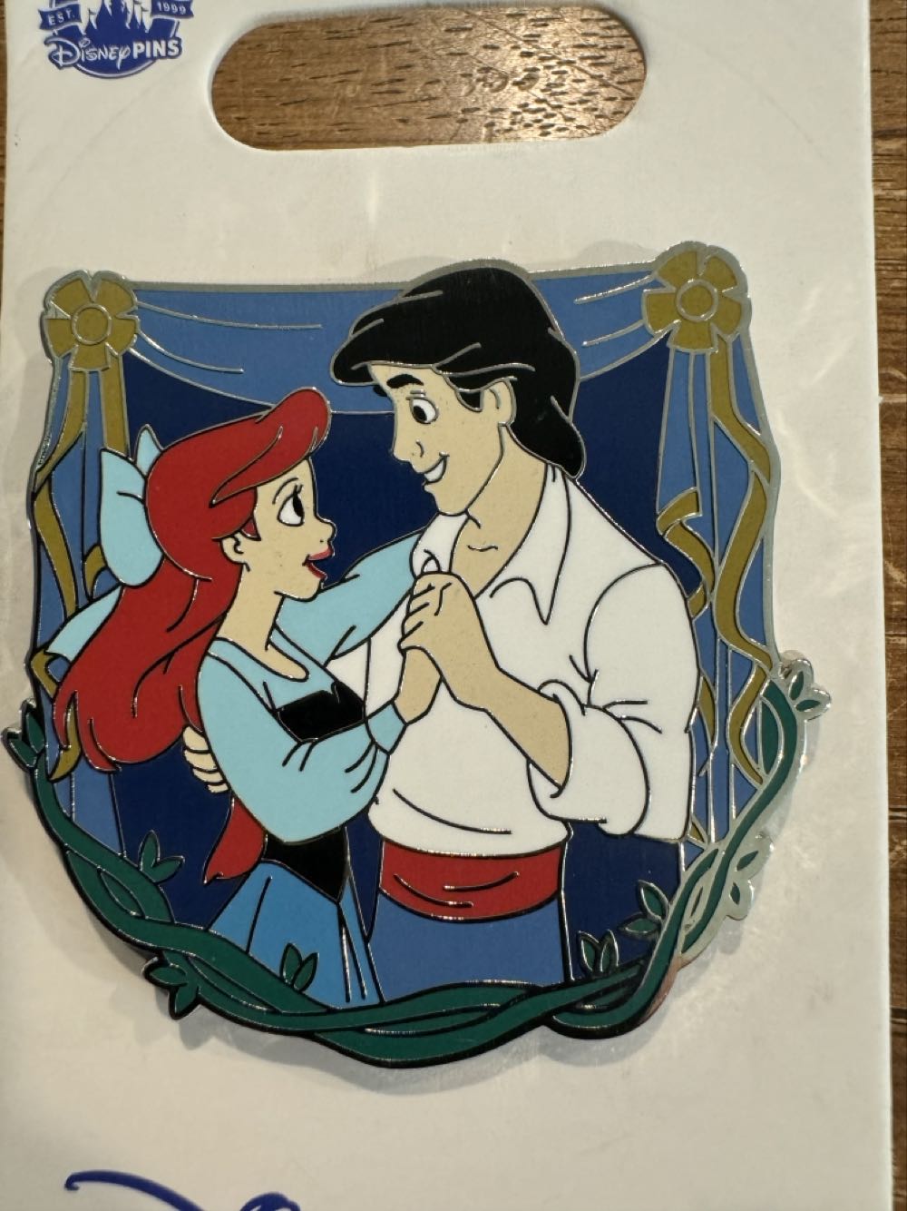 The Little Mermaid Ariel And Eric Dancing - Disney Pins pin collectible [Barcode 400953668294] - Main Image 2
