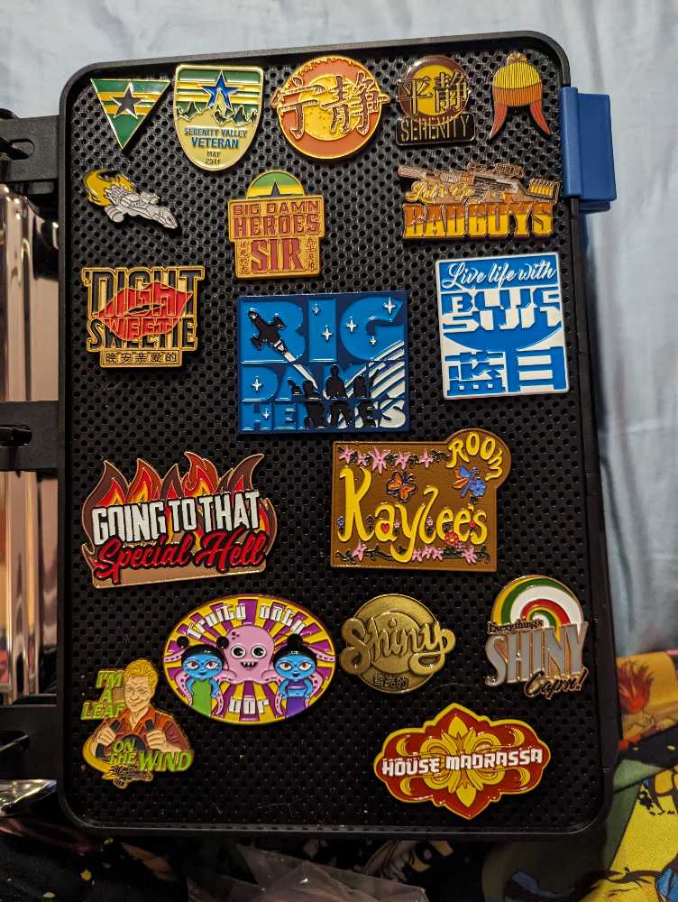 Firefly Kaylee’s Room Sign Pin – Loot Crate Exclusive  pin collectible [Barcode 812095024355] - Main Image 3