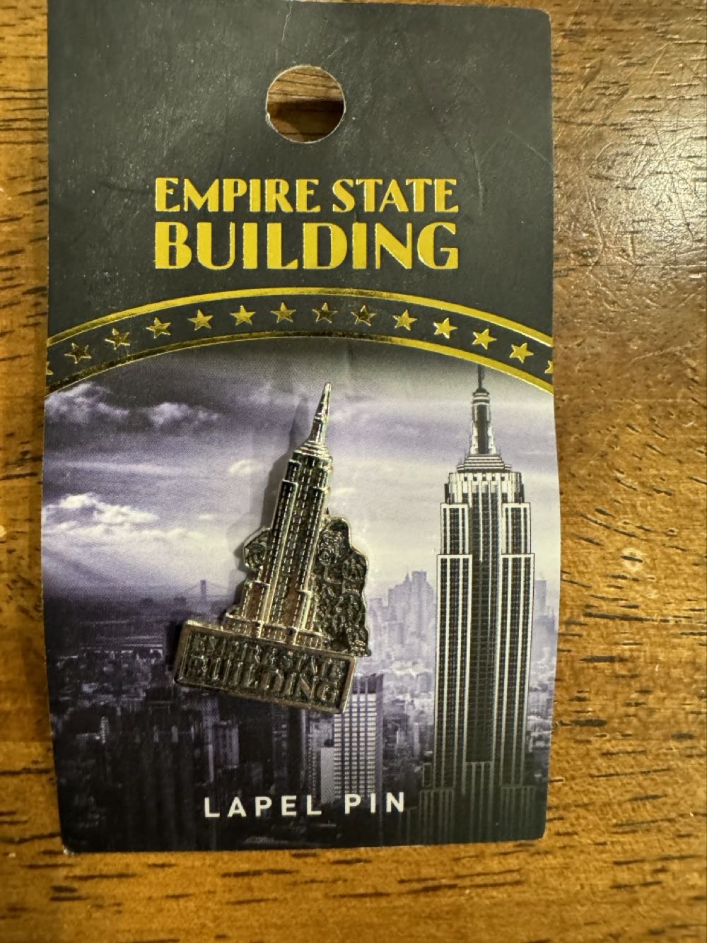 Empire State building, lapel, pen, with King Kong  pin collectible [Barcode 691700481338] - Main Image 2