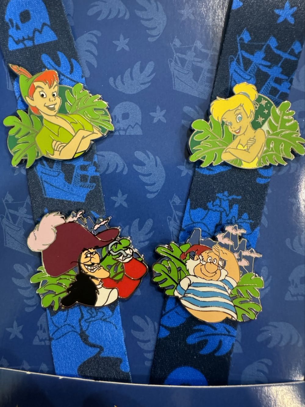 Peter Pan Trading Starter Set, Tinker Bell  pin collectible [Barcode 400941465027] - Main Image 2