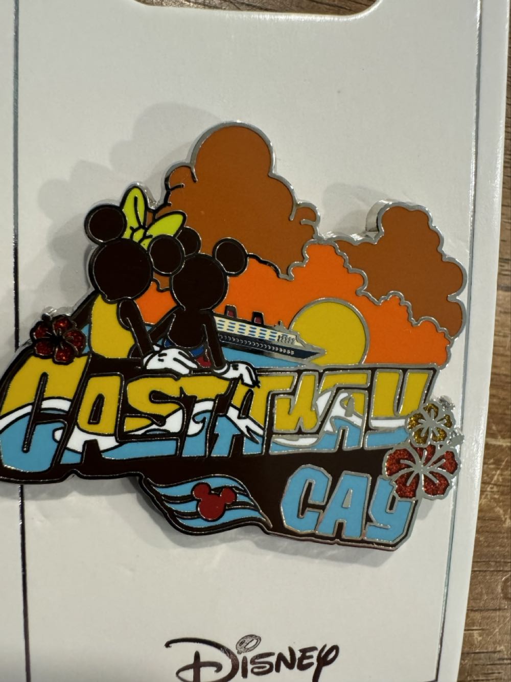 Castaway, cay, Mickey and Minnie Sunset  pin collectible [Barcode 400009957655] - Main Image 2