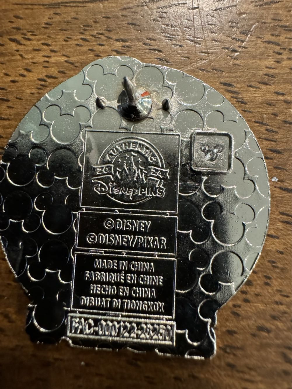 2024 Dumbo  pin collectible - Main Image 2